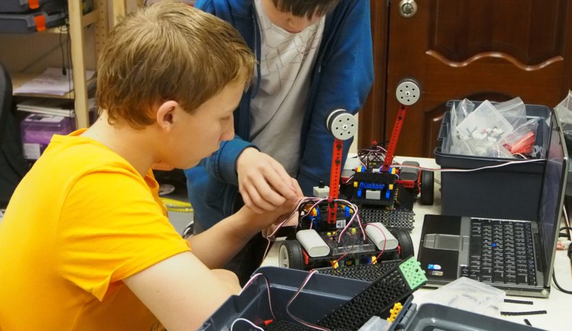 РОБОТРЕК — федеральная сеть детских клубов робототехники